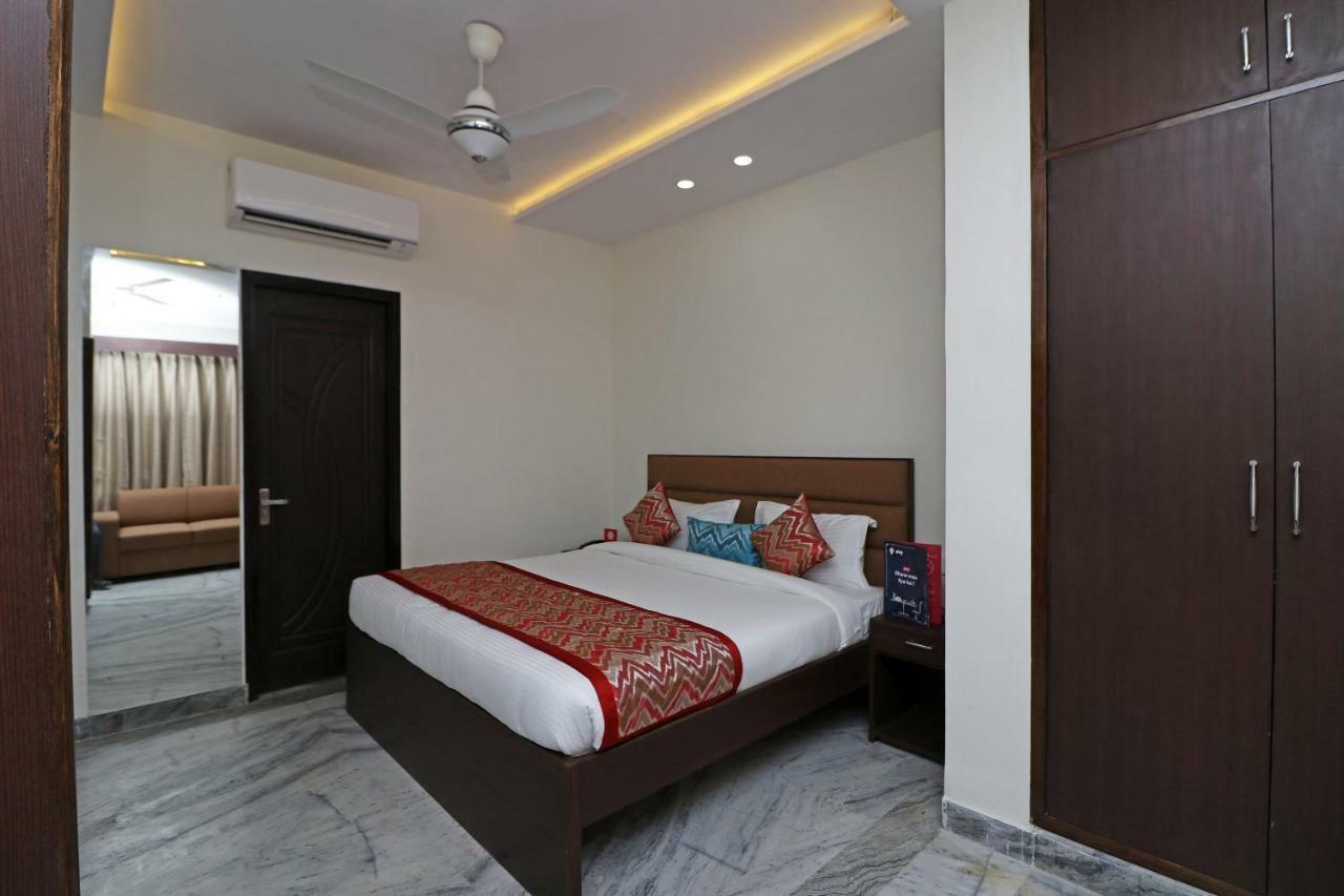 Hotel Sar Kamla Dham Skd Vrindavan Fully Vaccinated Staff מראה חיצוני תמונה
